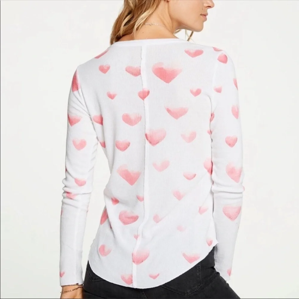 NWT Chaser White with Pink Ombré Hearts Thermal Knit Crew Neck Long Sleeve Shirt - Picture 2 of 15